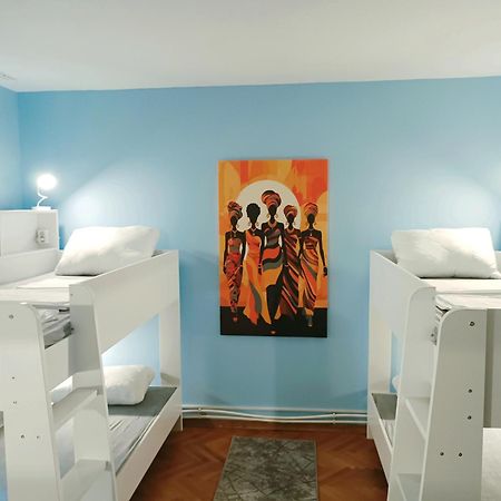Hostel Central Скоп'є Екстер'єр фото