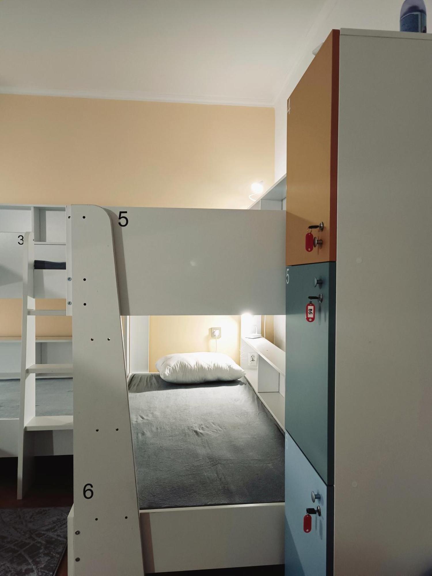 Hostel Central Скоп'є Екстер'єр фото