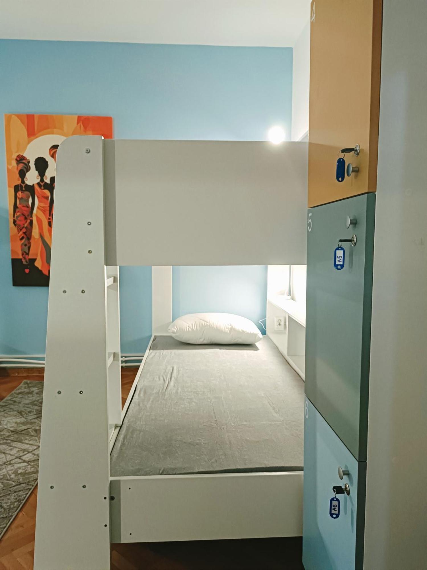 Hostel Central Скоп'є Екстер'єр фото