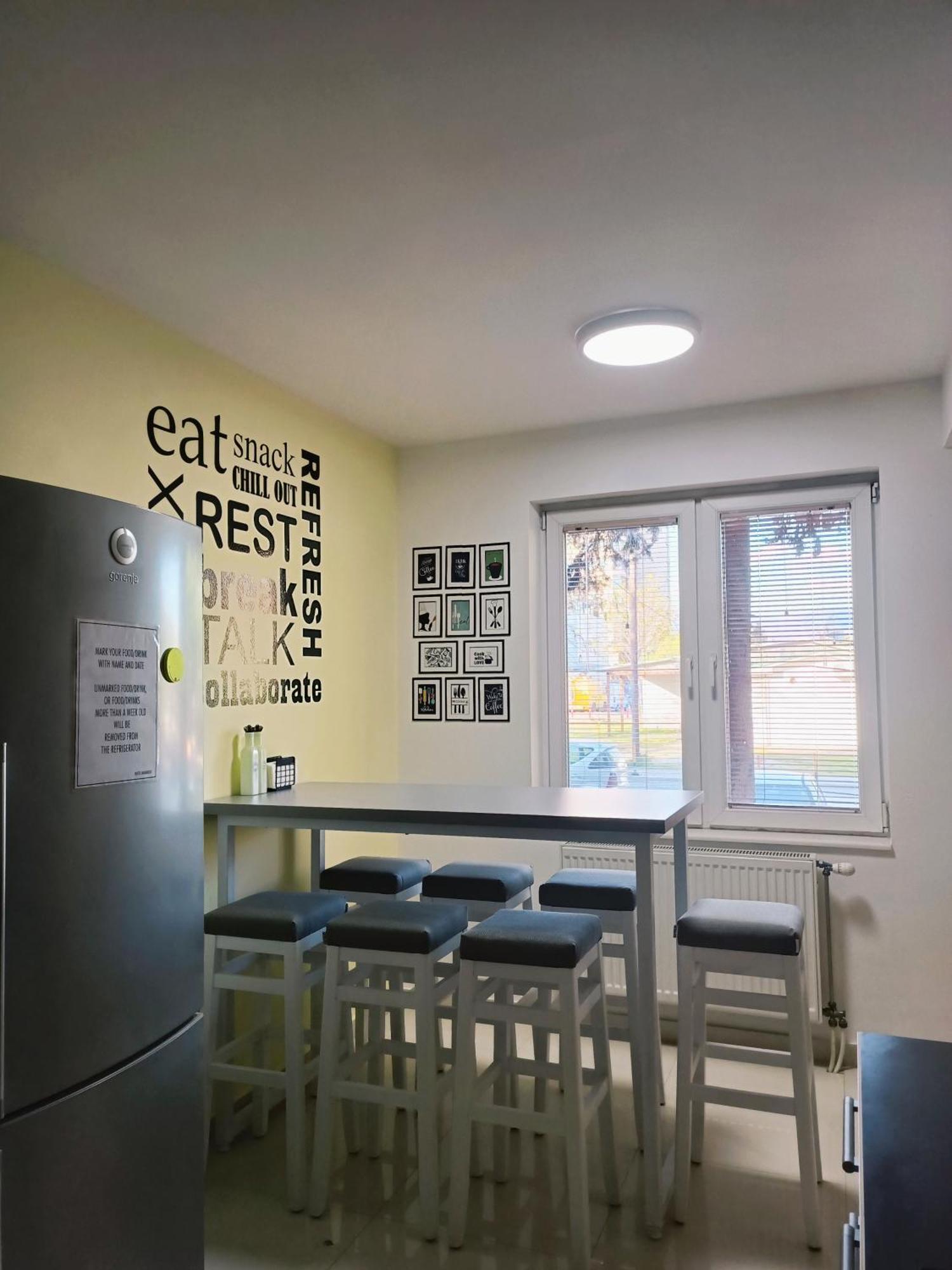 Hostel Central Скоп'є Екстер'єр фото