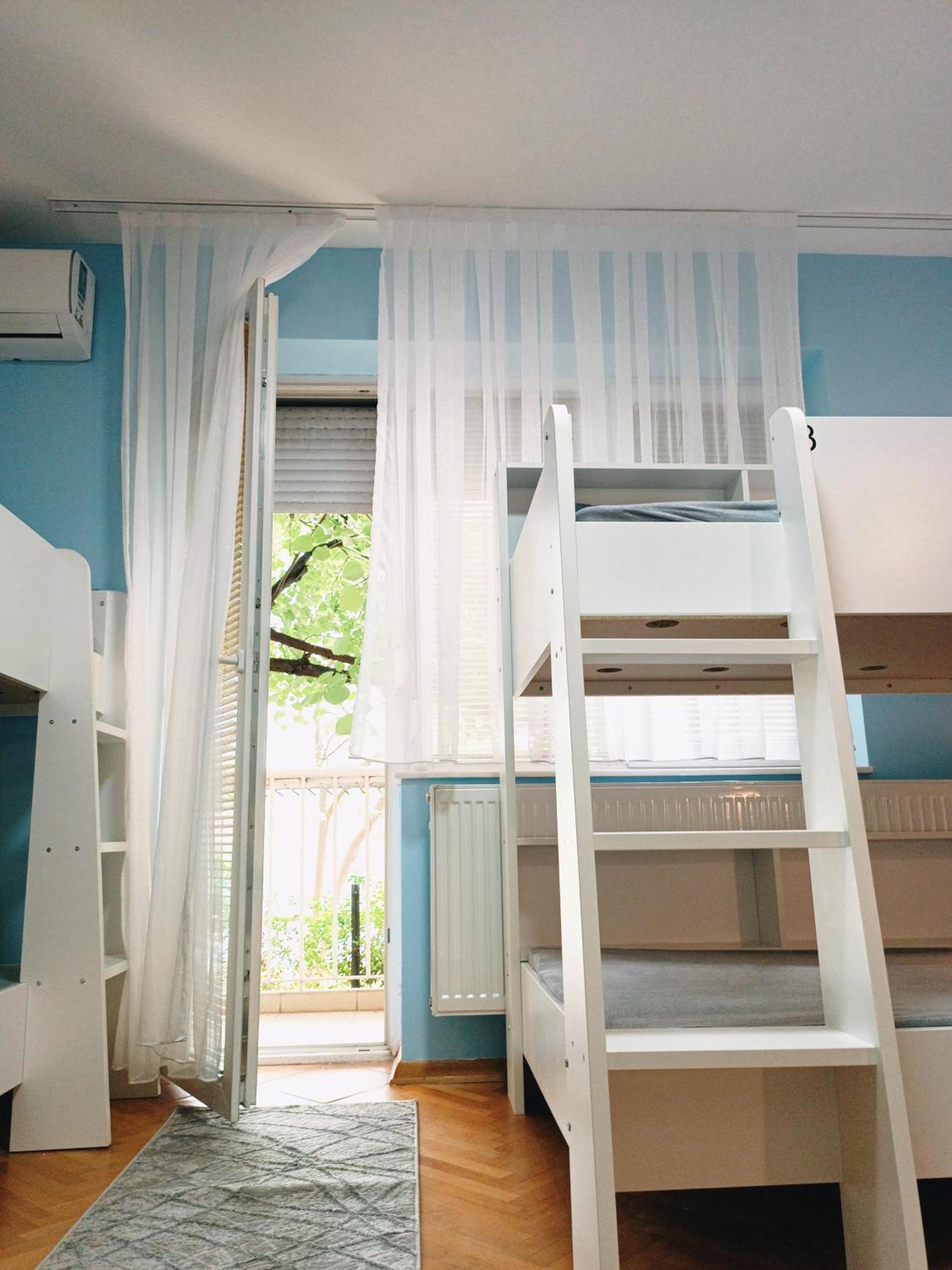 Hostel Central Скоп'є Екстер'єр фото