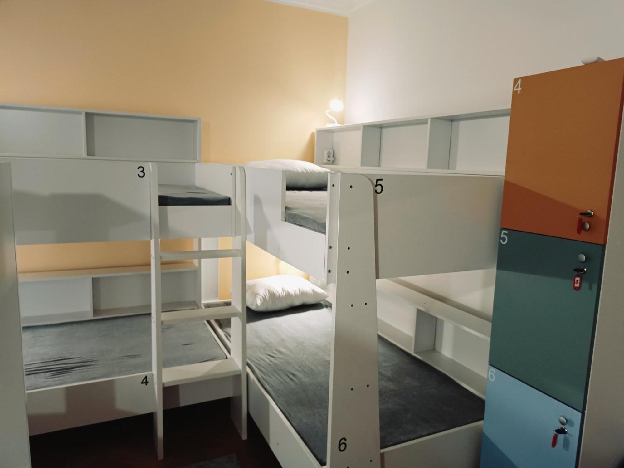 Hostel Central Скоп'є Екстер'єр фото