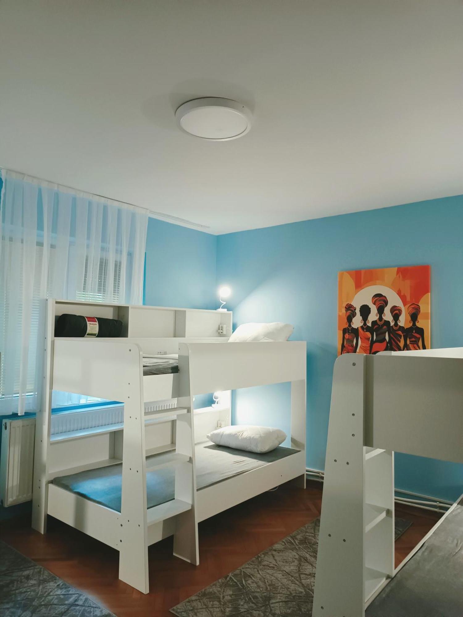 Hostel Central Скоп'є Екстер'єр фото